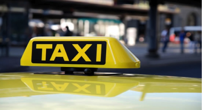 Por seguridad social de taxistas, tarifas a usuarios subirán