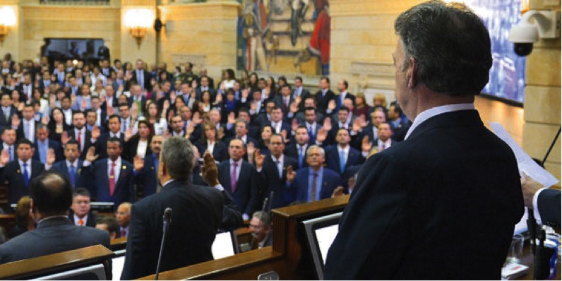 Paz, unión y economía, temas del discurso de Santos ante el Congreso