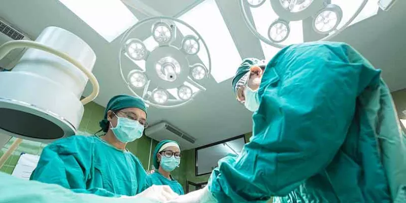 Cirugías estéticas serían reguladas en Colombia
